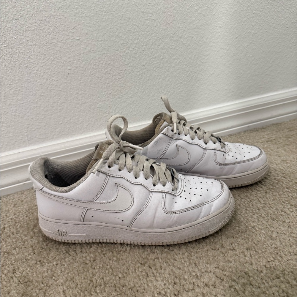 Nike Air Force 1 White Sneakers